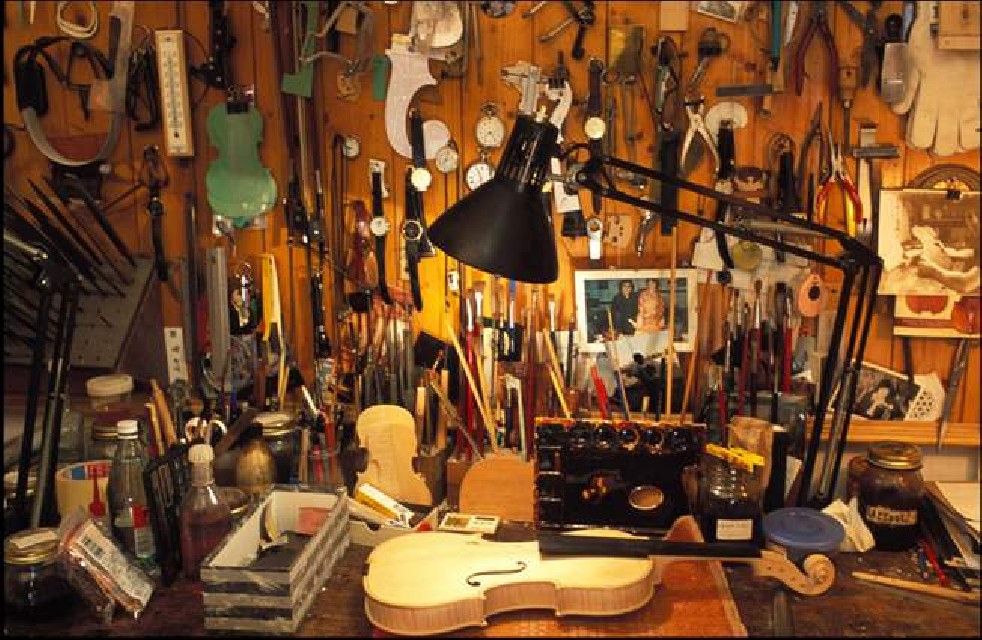 Stradivarius' Heirs 