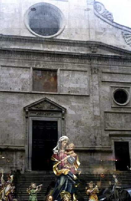 S.P.Q.R. Walking in Rome