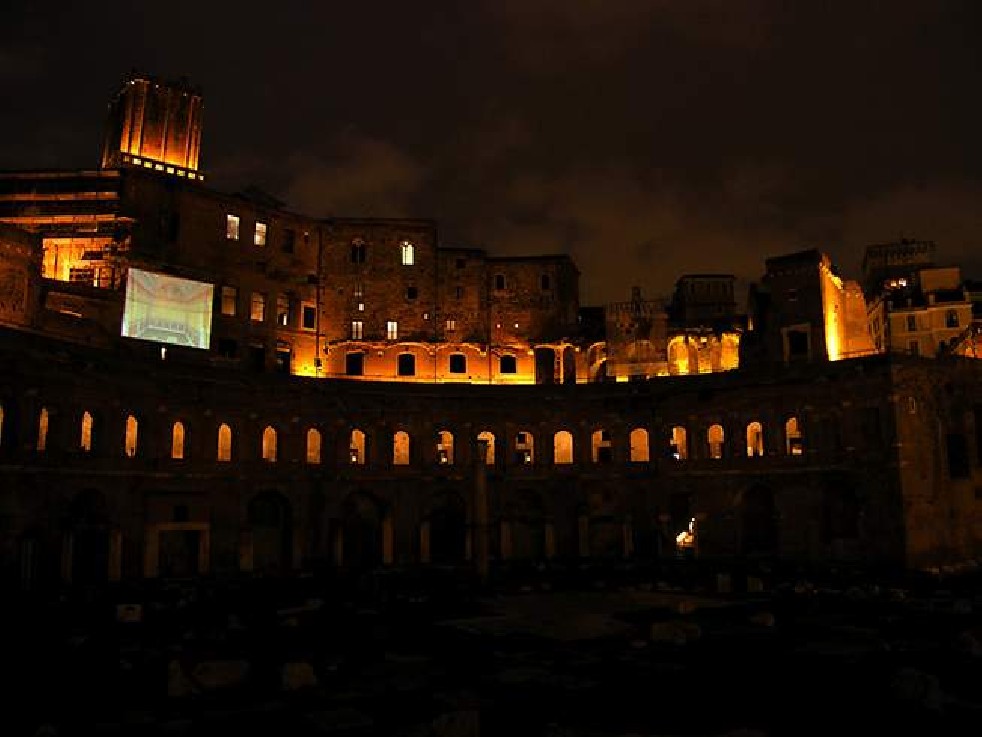 S.P.Q.R. Walking in Rome