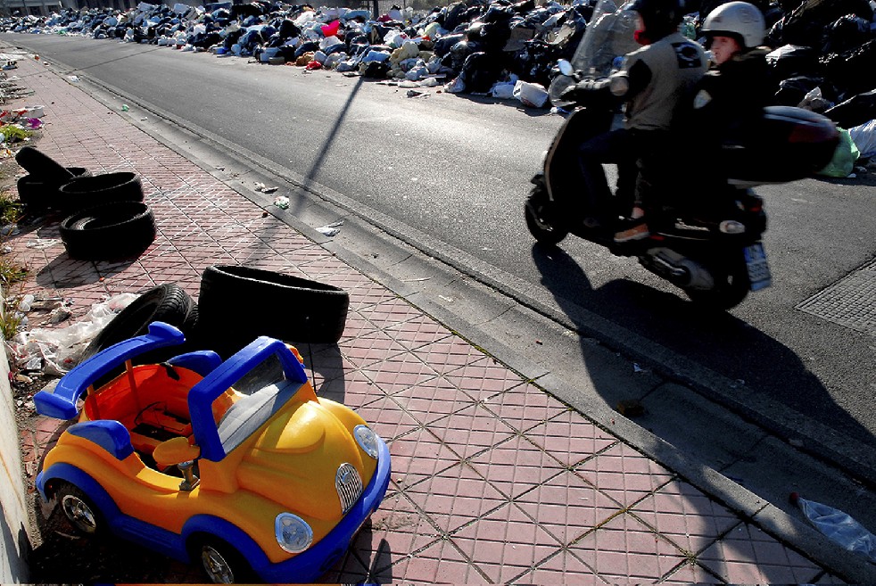 Naples rubbish crisis I 