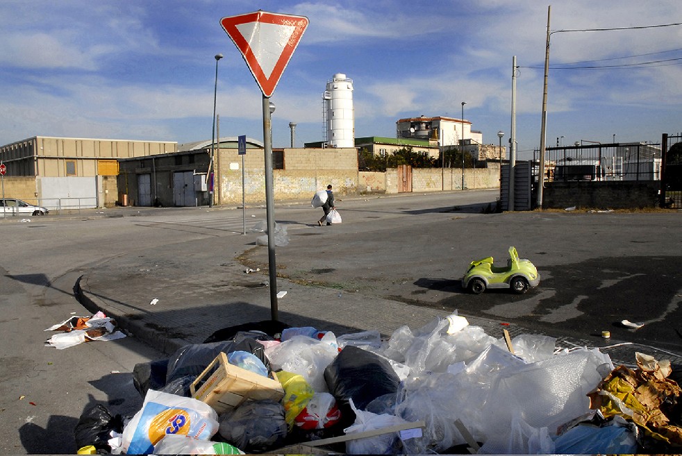 Naples rubbish crisis I 