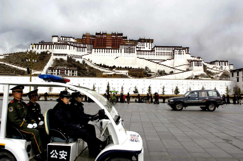 Lhasa: Red Light Temples