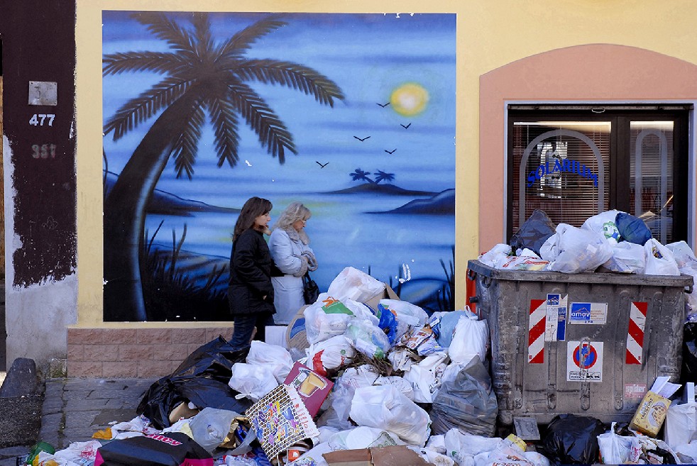 Naples rubbish crisis I 